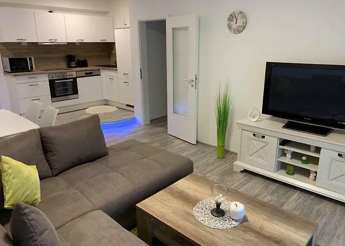 Ferienvermietung: Mariposa inclusive Pool und Sauna